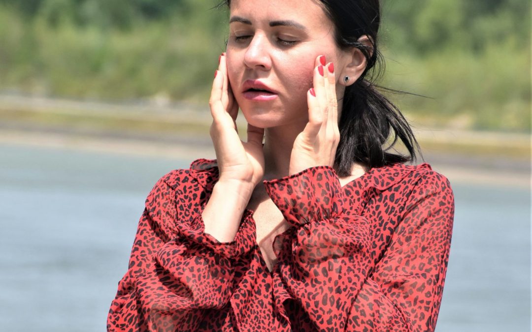 Jaw Pain: Osteopathy, A Holistic Approach to TMJ Disorders